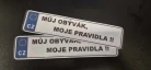 Jmenovka plastová obývák