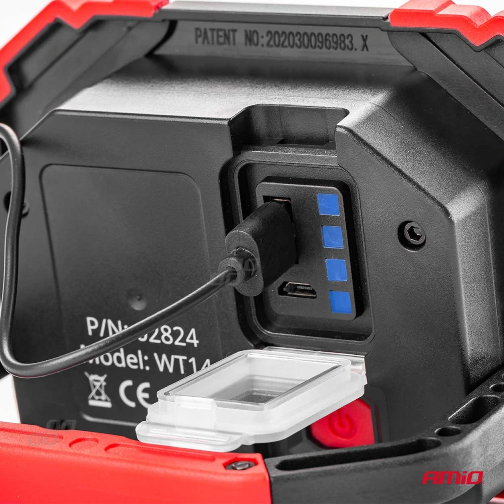 Pracovní světlo/baterka WT14